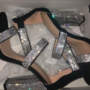 Black heel size 6.5 new